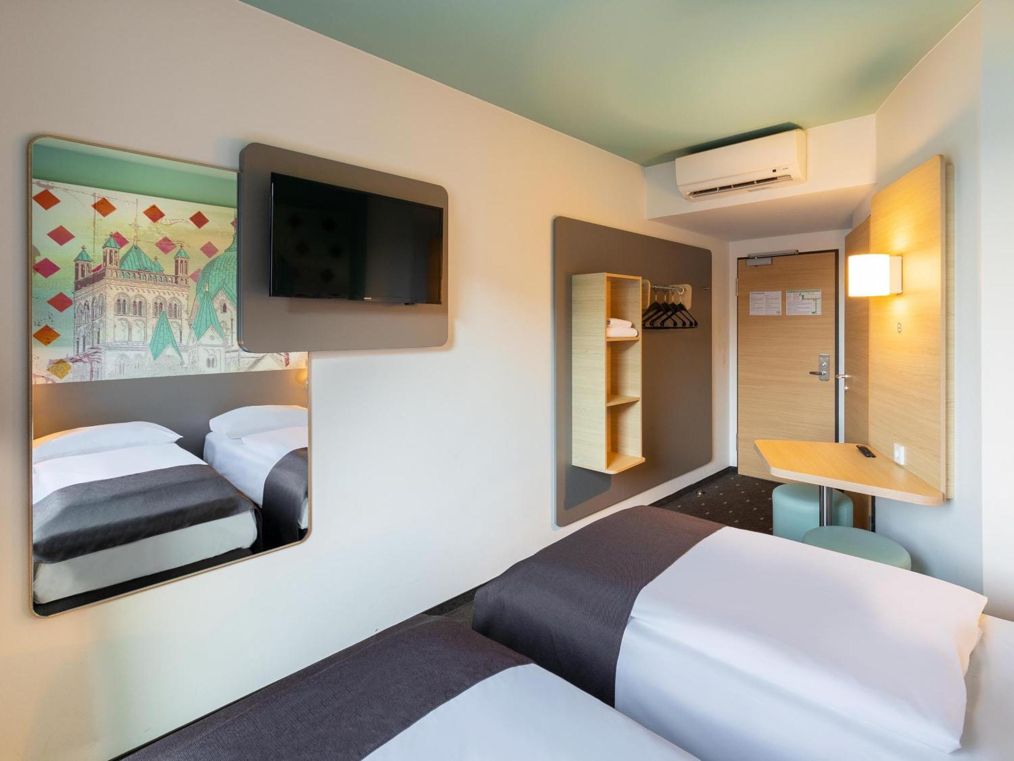 B&B Hotel Neuss Exterior photo