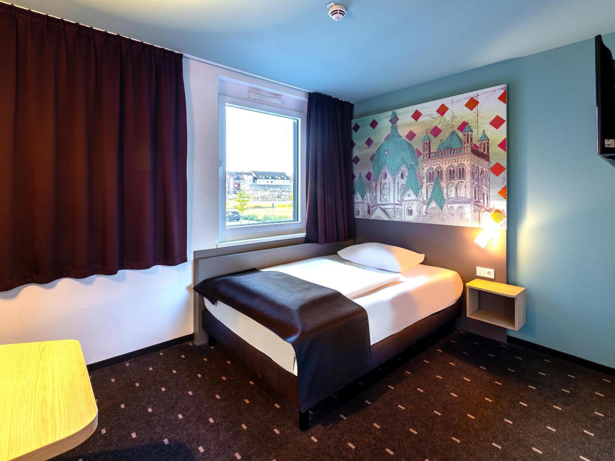 B&B Hotel Neuss Exterior photo